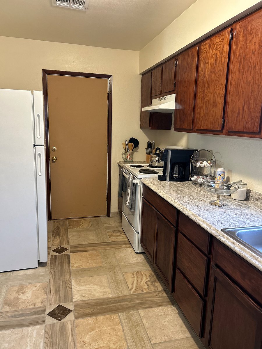 Furnished Finder property 456435_2 photo 9