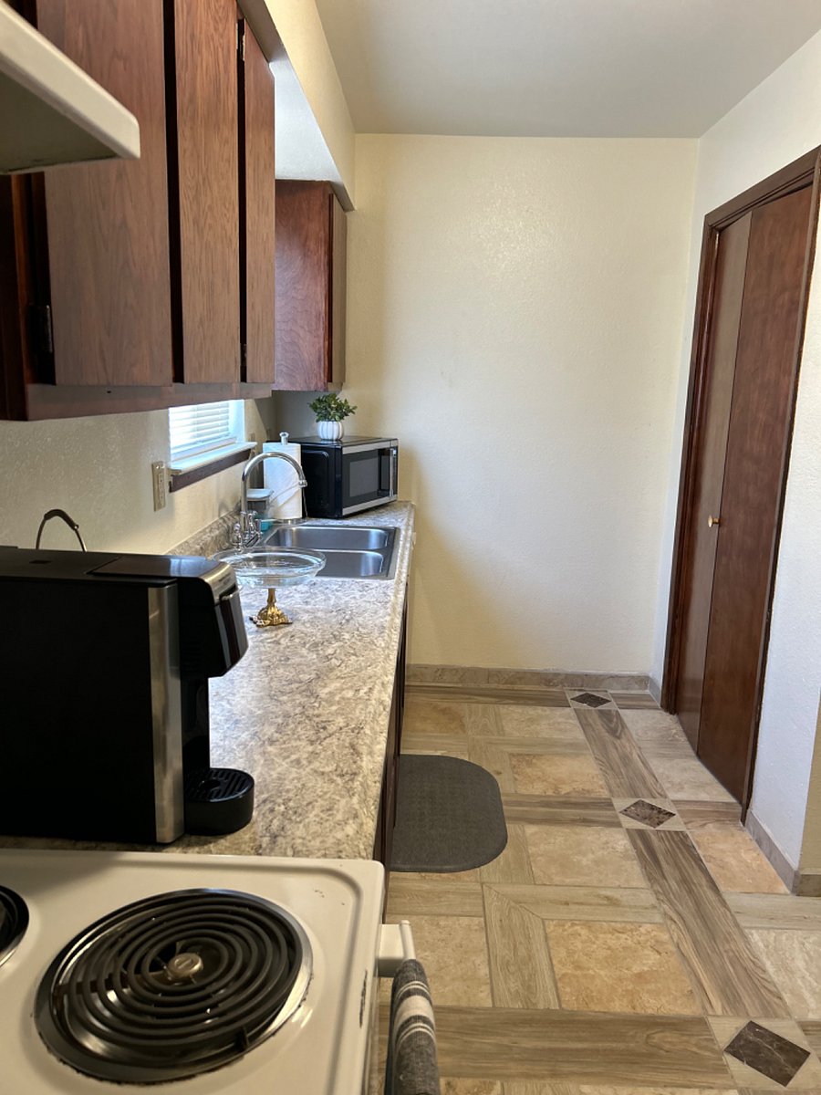 Furnished Finder property 456435_2 photo 8