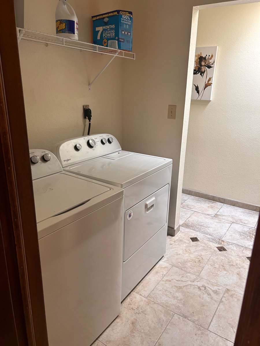 Furnished Finder property 456435_2 photo 22