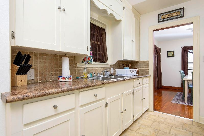 Bright and clean kitchen