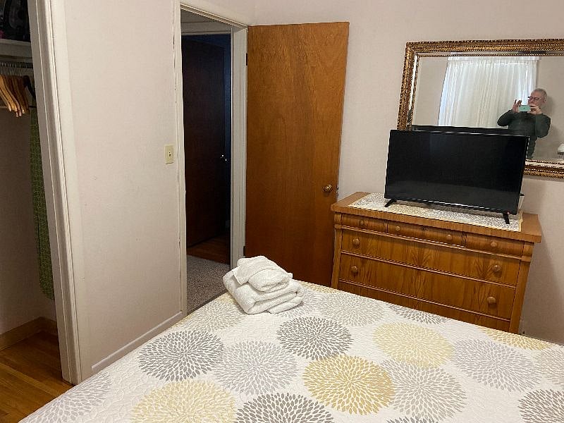 NW Bedroom