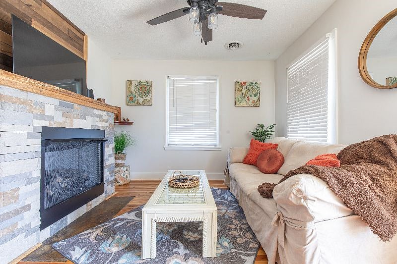 Furnished Finder property 456525_1 photo 15