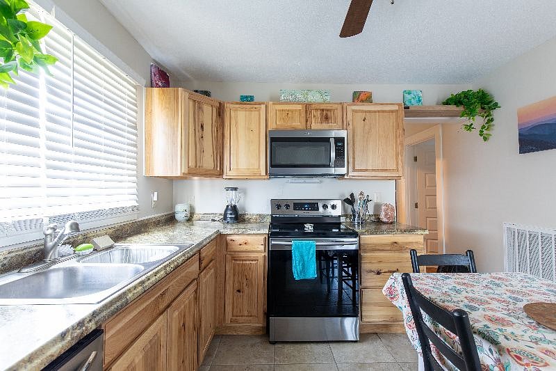 Furnished Finder property 456525_1 photo 21