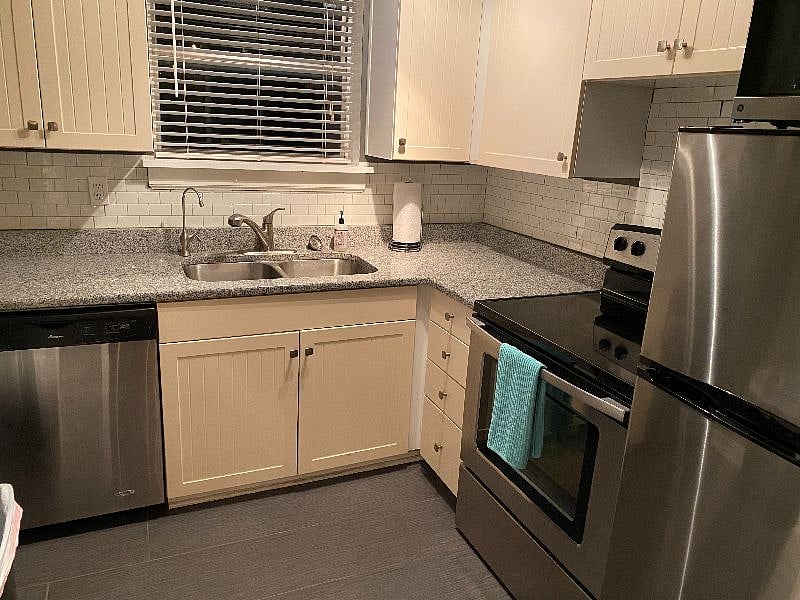 Furnished Finder property 456528_1 photo 14