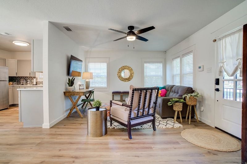 Furnished Finder property 456554_1 photo 33