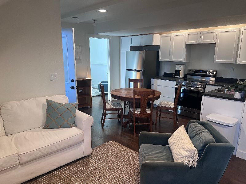 Furnished Finder property 456558_1 photo 8