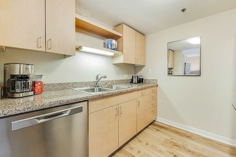 Fully Stocked Kitchen.