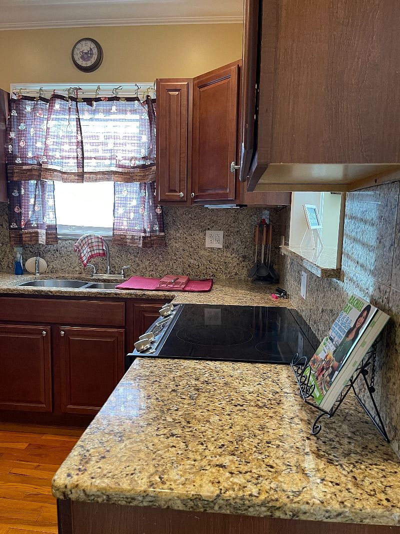 Furnished Finder property 456618_1 photo 9