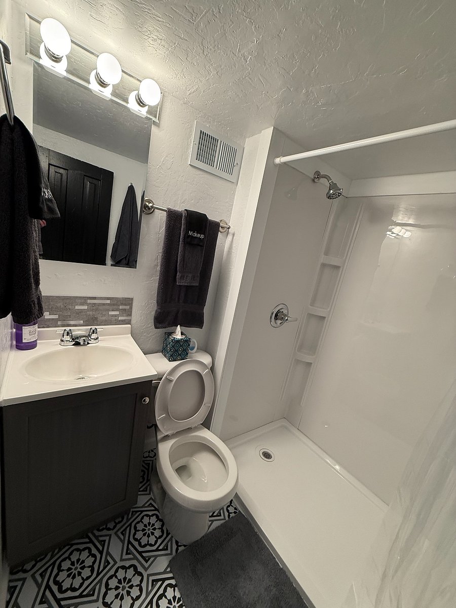 Newly renovated bathroom! November 2025