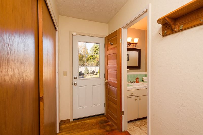 Furnished Finder property 456832_1 photo 16