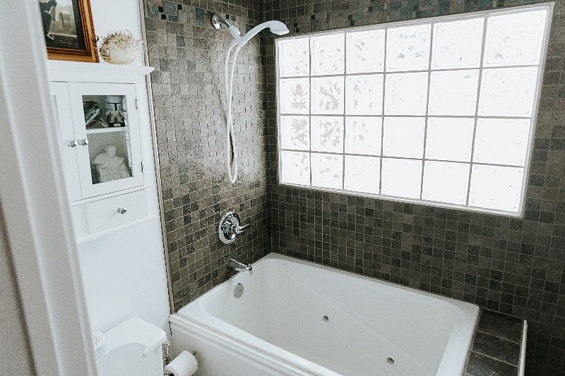 Office / Guest Bathroom
