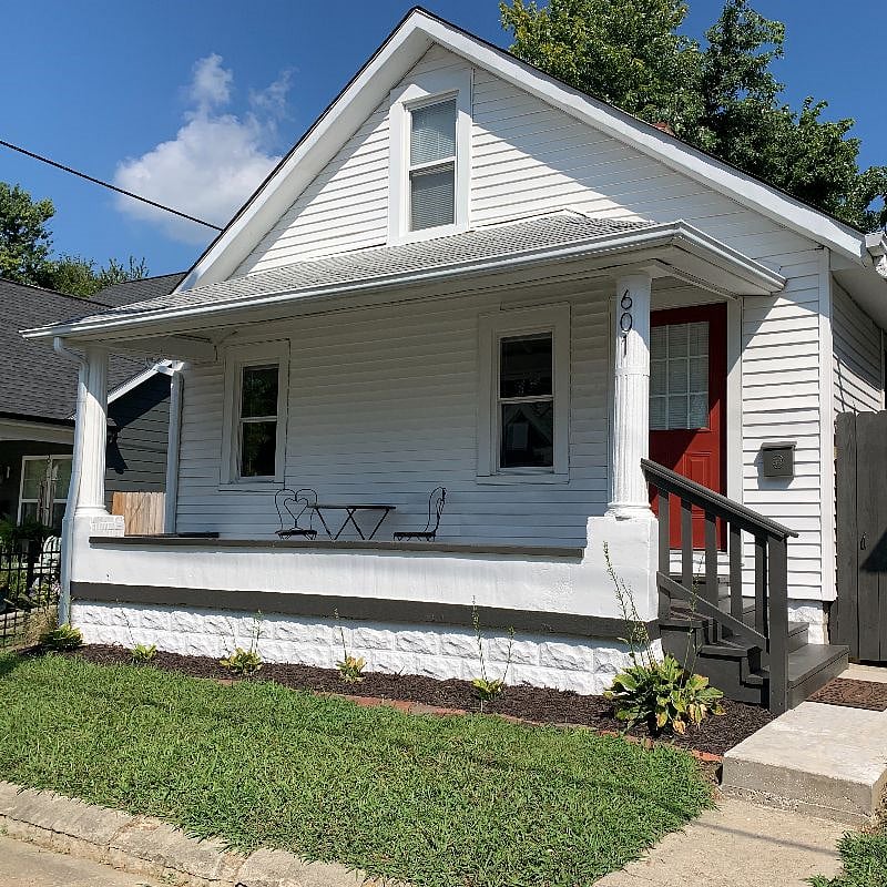 front of house with free street parking