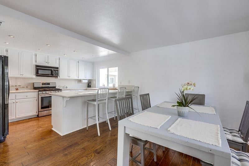 Furnished Finder property 456931_1 photo 12