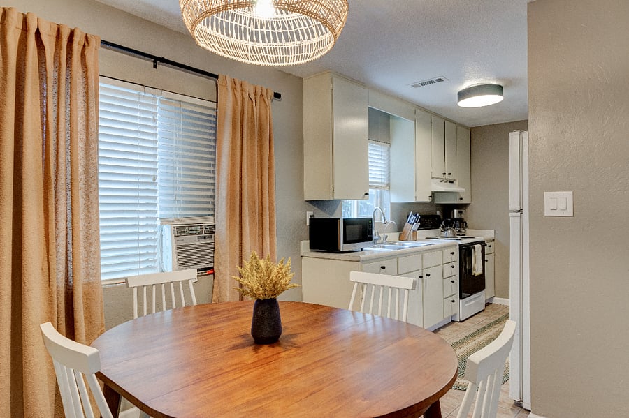 Furnished Finder property 457024_1 photo 6