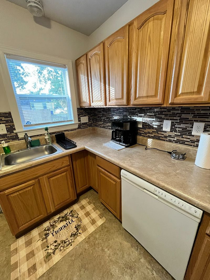 Furnished Finder property 457044_1 photo 13
