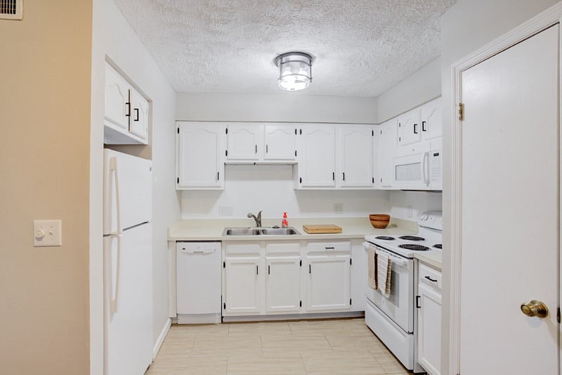 Furnished Finder property 457060_1 photo 3