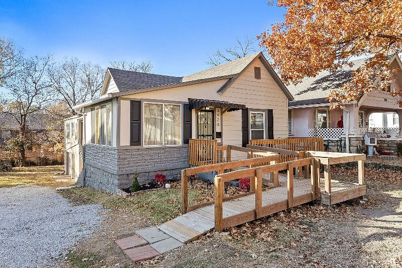 Furnished Finder property 457111_2 photo 11