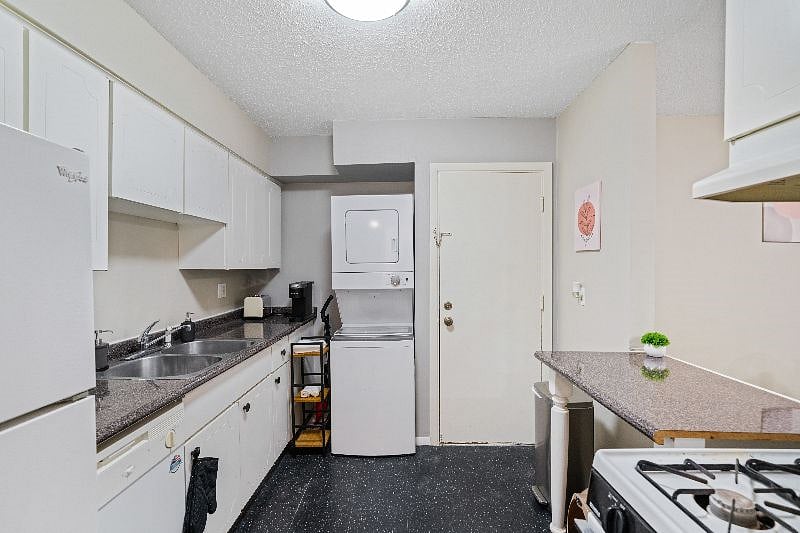 Furnished Finder property 457130_1 photo 6