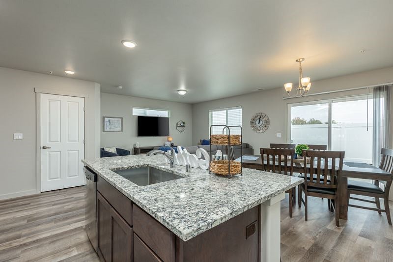Furnished Finder property 457134_1 photo 4