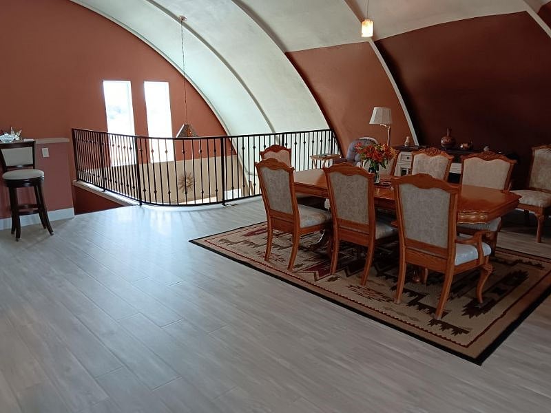 Upstairs (ground level) dining area.