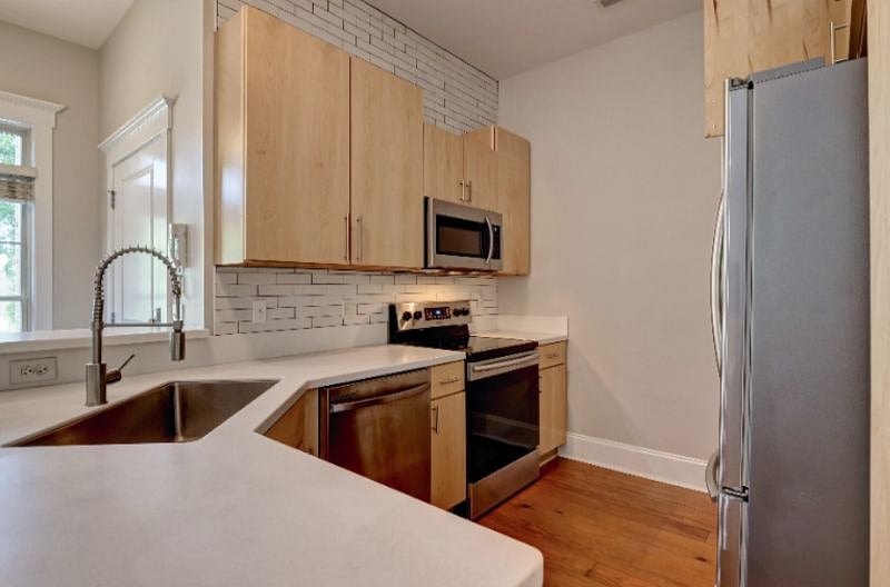 Furnished Finder property 457213_1 photo 13