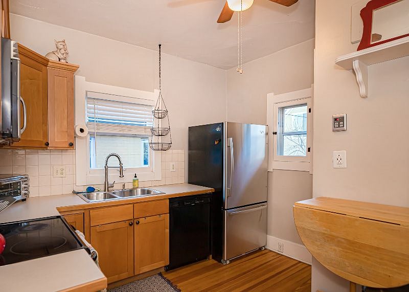 Furnished Finder property 457270_1 photo 8
