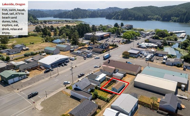 Right in the heart of everything thing to do in Lakeside and nearby. 