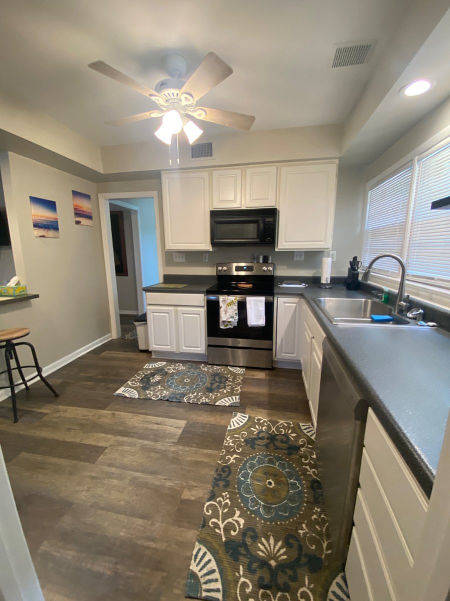 Furnished Finder property 457402_1 photo 32