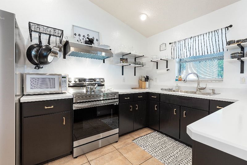 Furnished Finder property 457408_1 photo 12