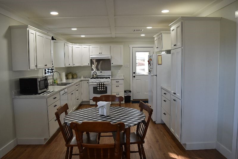 Furnished Finder property 457443_1 photo 6
