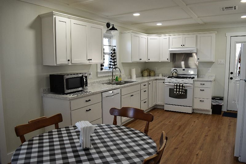 Furnished Finder property 457443_1 photo 7