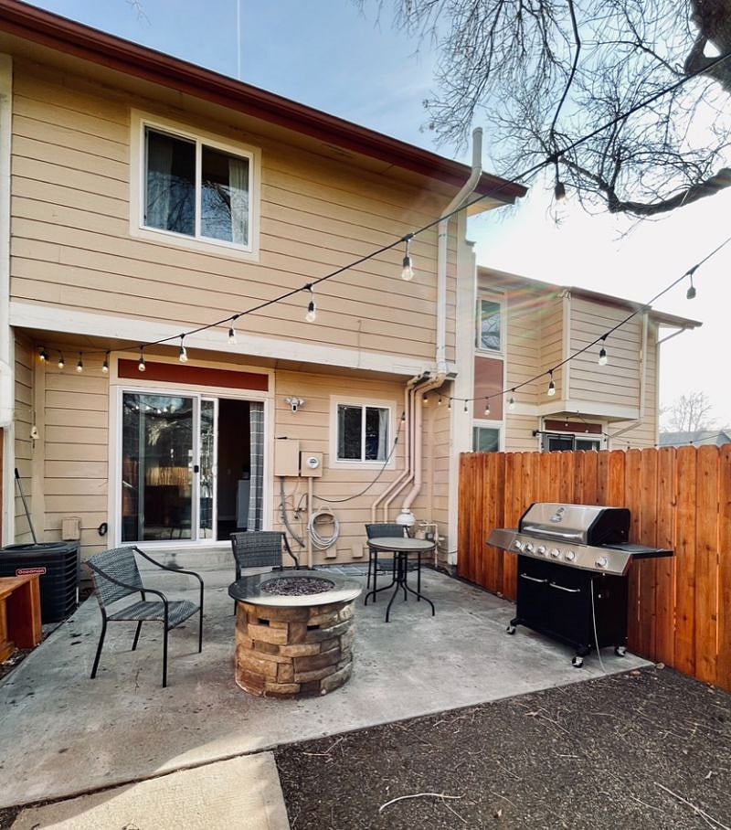 Private Back Yard - fully fenced
