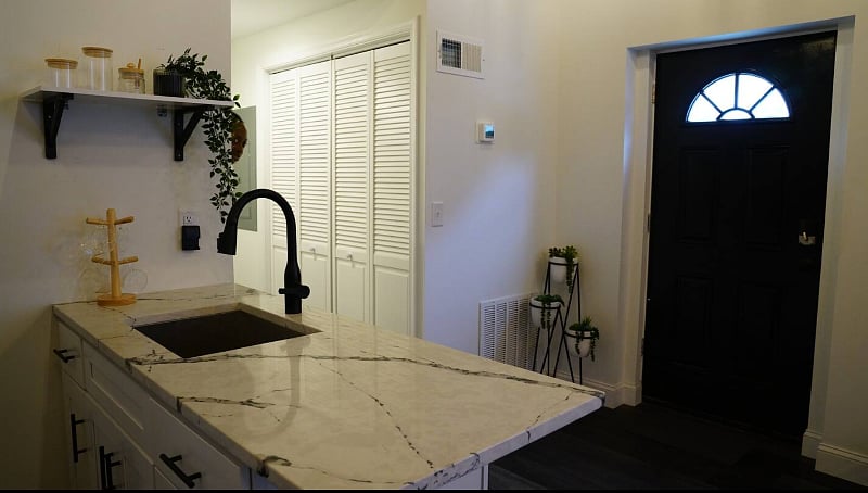 Furnished Finder property 457598_1 photo 16