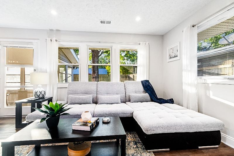 Furnished Finder property 457660_1 photo 10