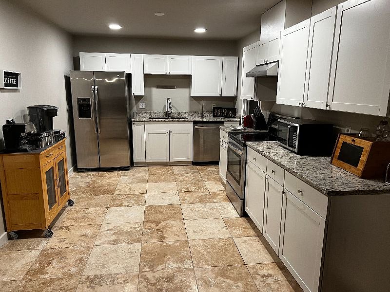 Furnished Finder property 457784_1 photo 13