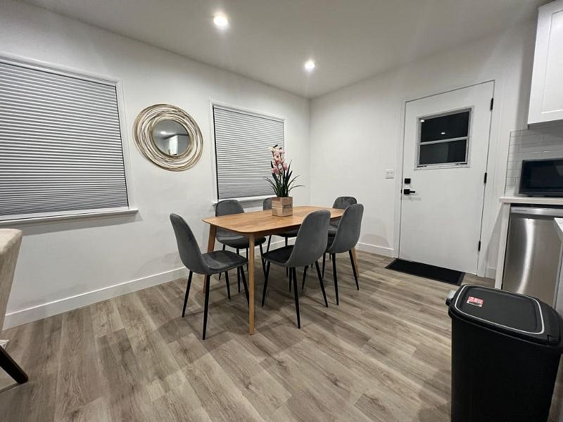 Furnished Finder property 457801_1 photo 8