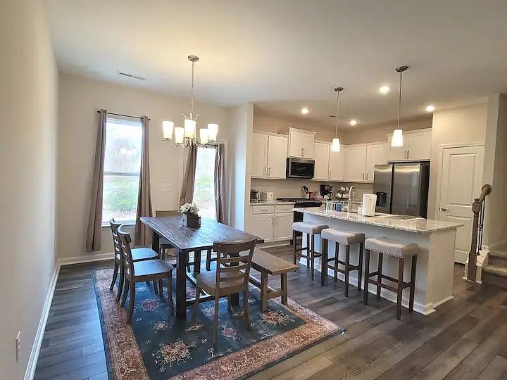 Furnished Finder property 457835_1 photo 4