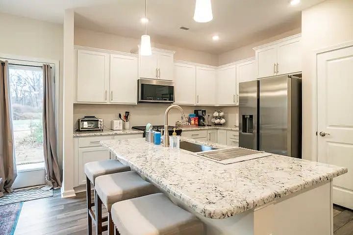 Furnished Finder property 457835_1 photo 9
