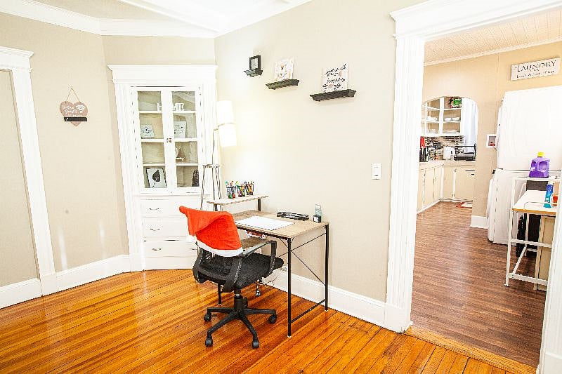 Furnished Finder property 457901_1 photo 8