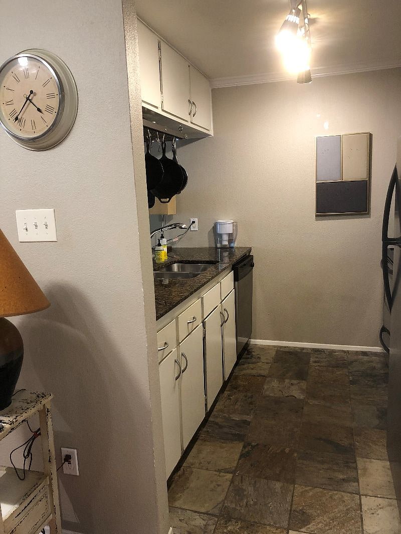 Furnished Finder property 457929_1 photo 8