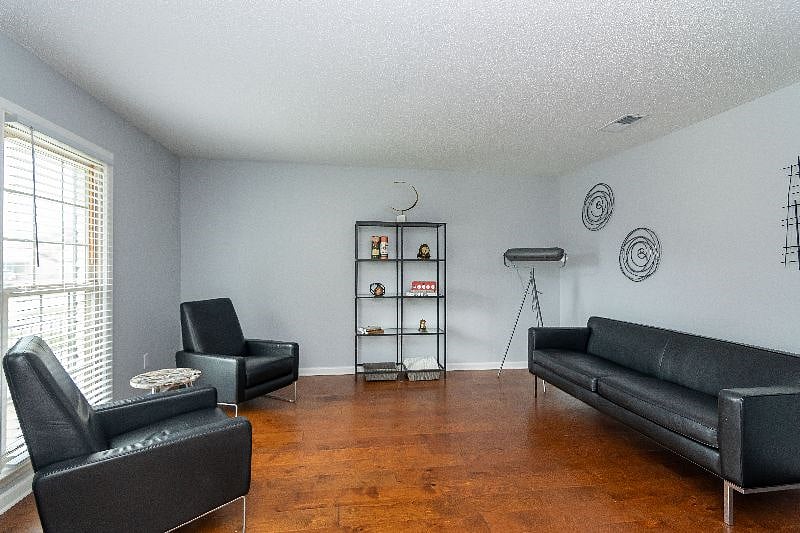 Furnished Finder property 457952_1 photo 3