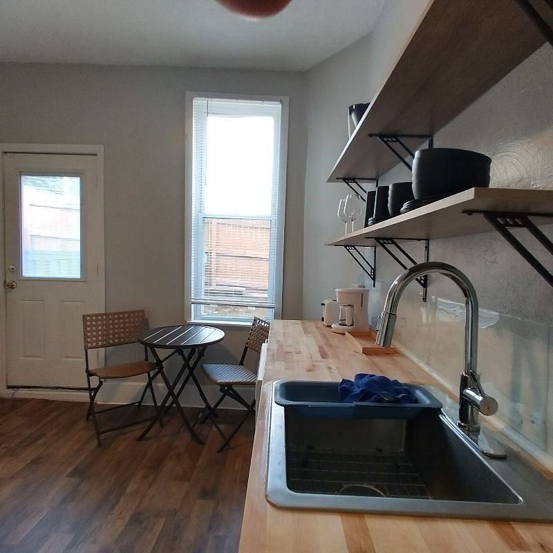 BUTCHER BLOCK