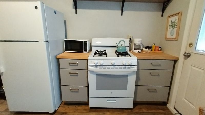 Furnished Finder property 458005_1 photo 12