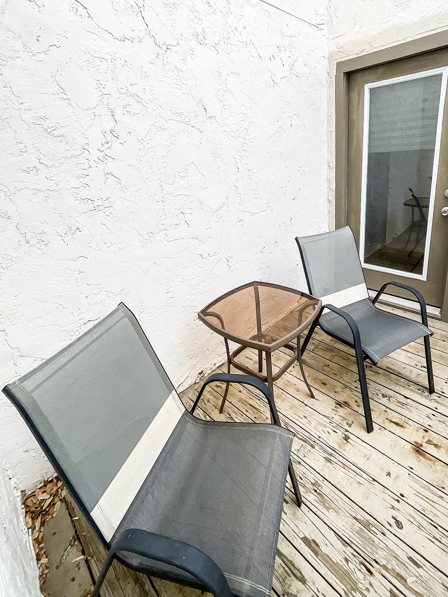 Upstairs balcony