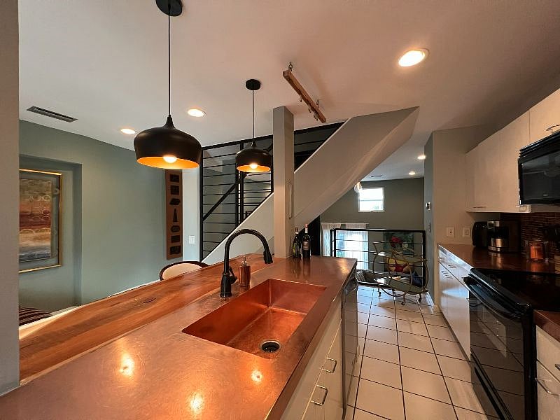 Furnished Finder property 458092_1 photo 10