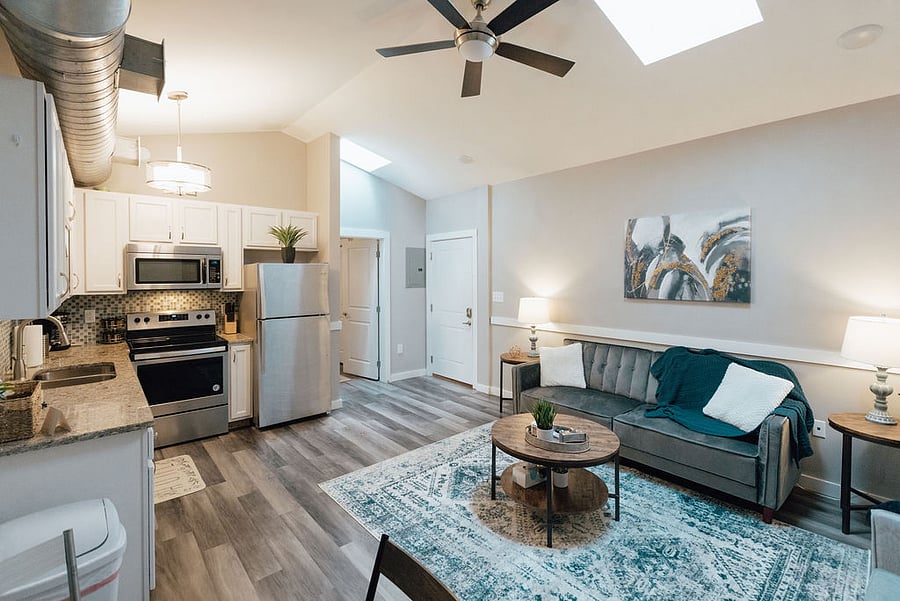Furnished Finder property 458093_6 photo 18
