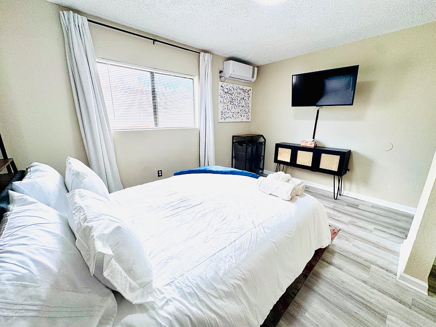 Furnished Finder property 458109_4 photo 5