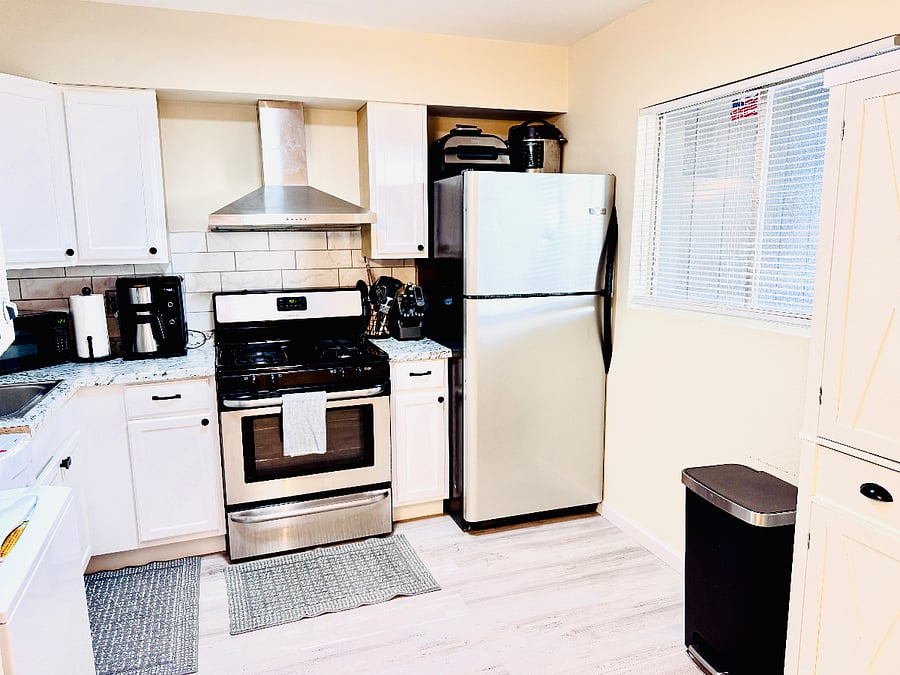 Furnished Finder property 458109_4 photo 20
