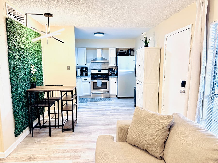 Furnished Finder property 458109_4 photo 18