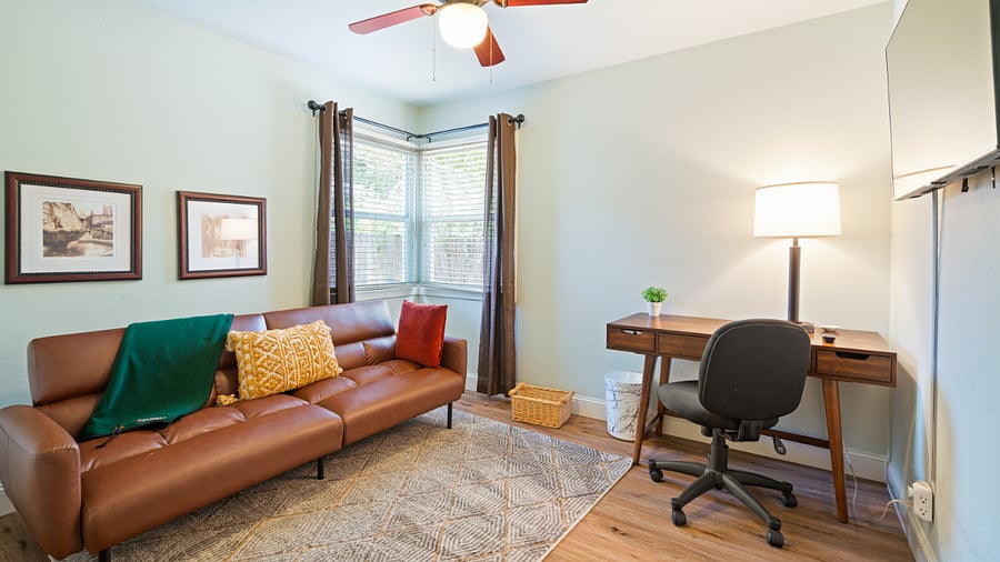 Furnished Finder property 458117_1 photo 24